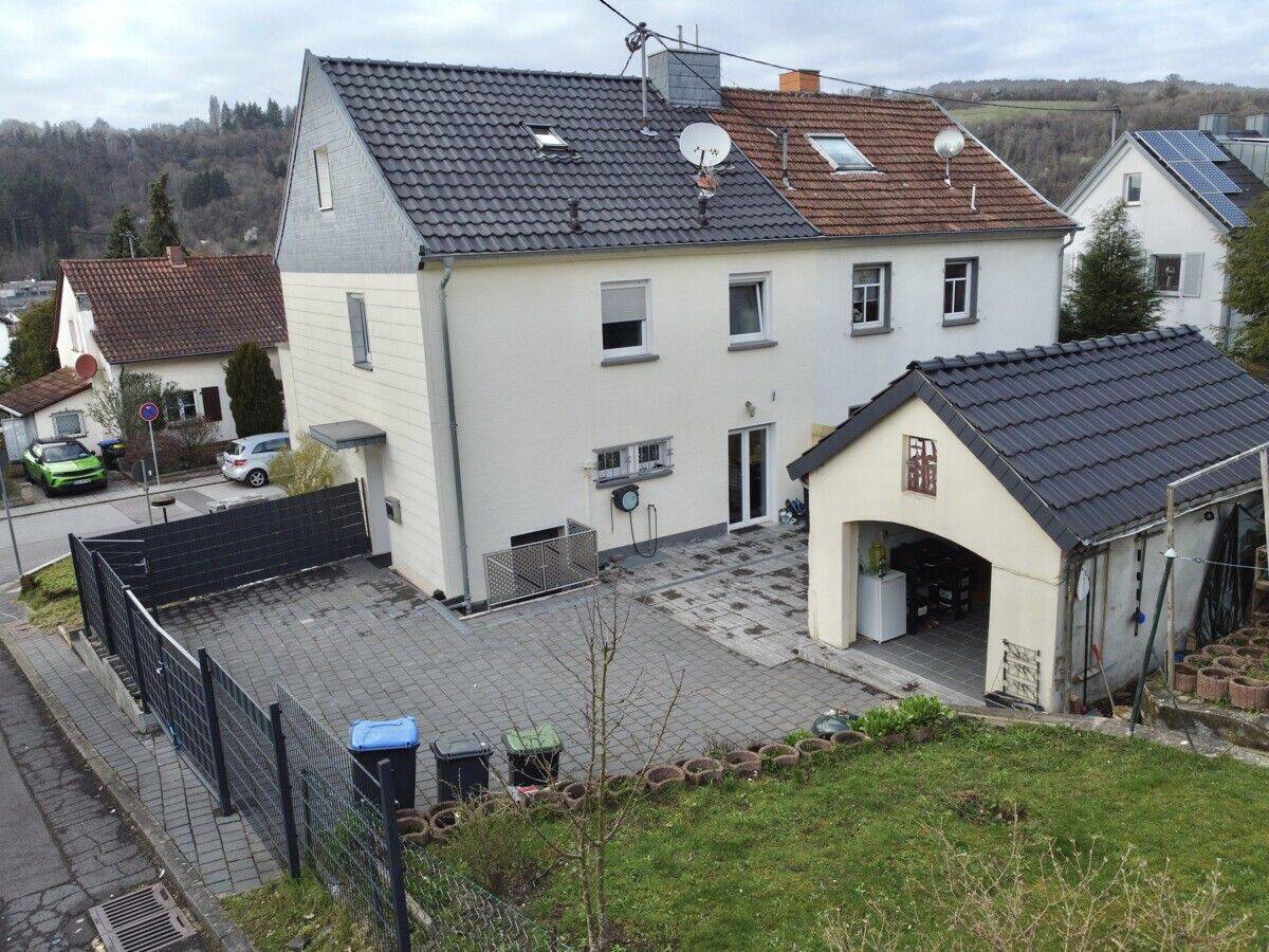 Gepflegtes Einfamilienhaus mit Garten & Garage in Merzig, 66663 Merzig