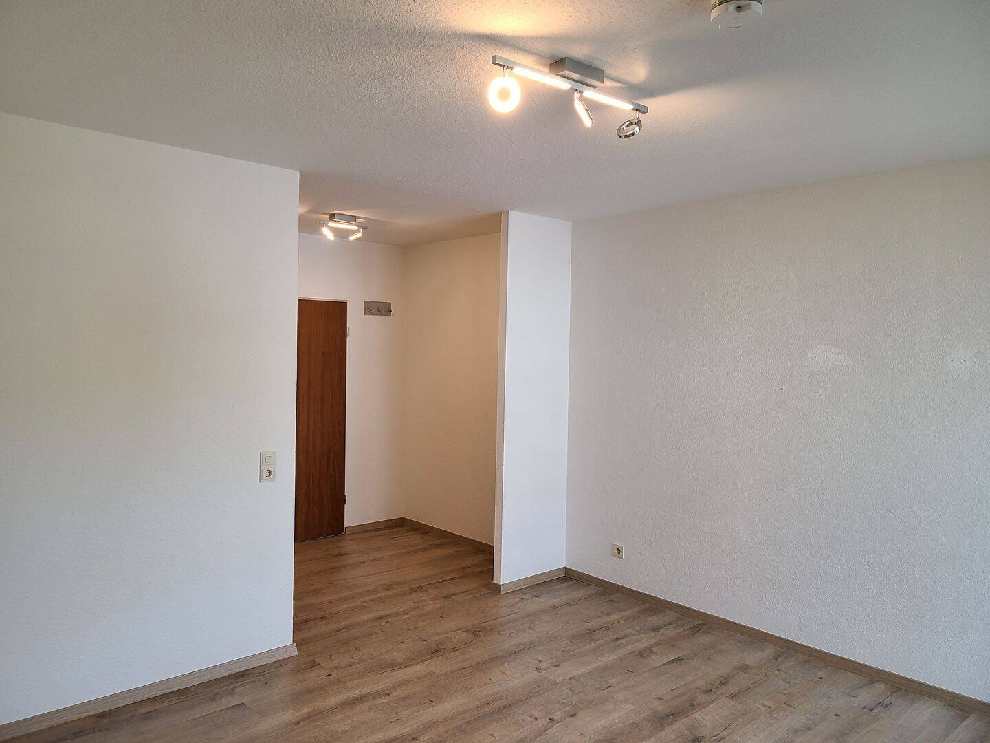 1-Zimmer-Studioappartment zu vermieten, 54292 Trier (Eitelsbach Ruwer Trier-Nord)