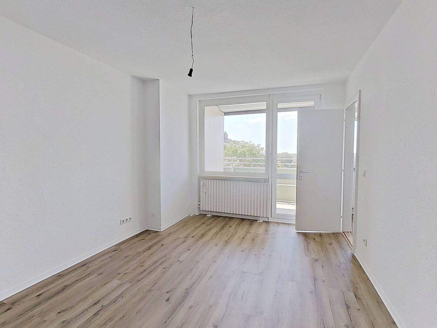 Ankommen und Wohlfühlen: Ihr charmantes Single-Reich mit songigem Balkon, 24768 Rendsburg