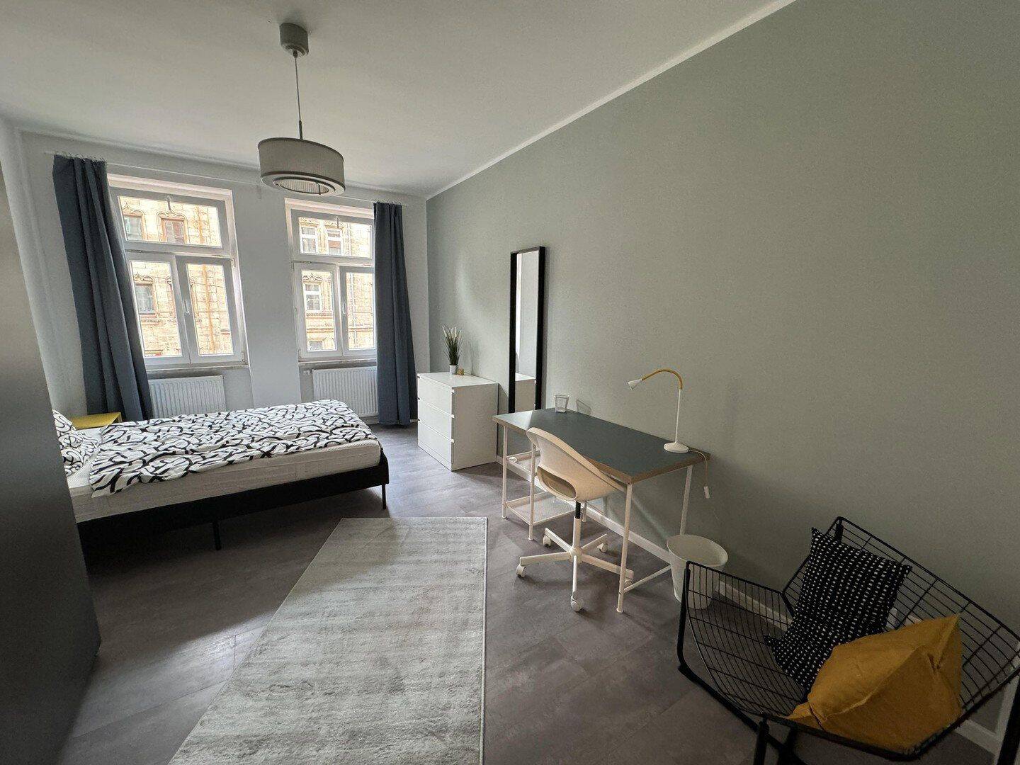 Möbliertes 20 m² Zimmer in zentraler 4er-Frauen-WG – Nürnberg Südstadt, all-inclusive, 90459 Nürnberg