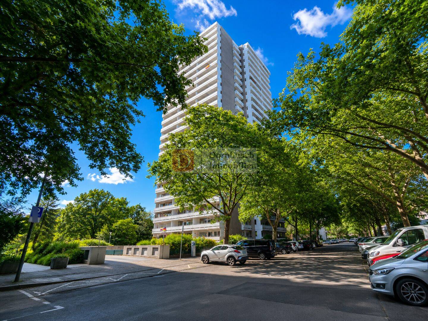 Top!! Vermietete 3-Zimmer-Wohnung mit 2 Balkonen und Tiefgaragenstellplatz, 60385 Frankfurt am Main (Bornheim Nordend-Ost Ostend)