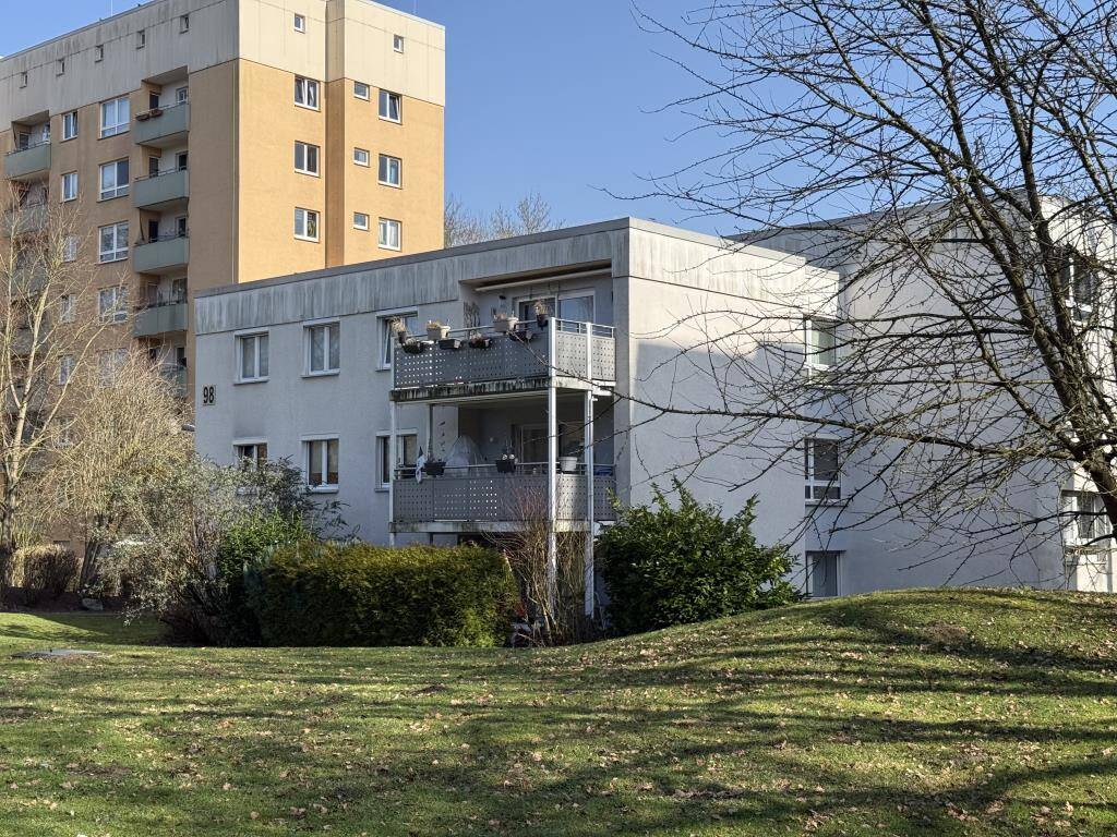 leere 6-Zi Wohnung im Hammarskjöldring in Niederursel, 60439 Frankfurt am Main (Heddernheim Kalbach Niederursel Praunheim)