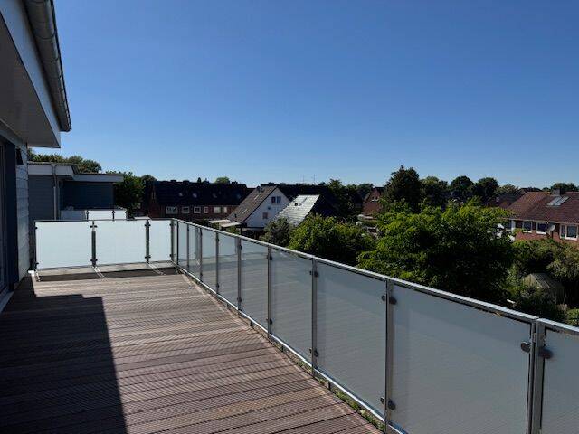 Moderne 2,5 Zimmerwohnung mit Dachterrasse und Fahrstuhl, 24534 Neumünster (Innenstadt)
