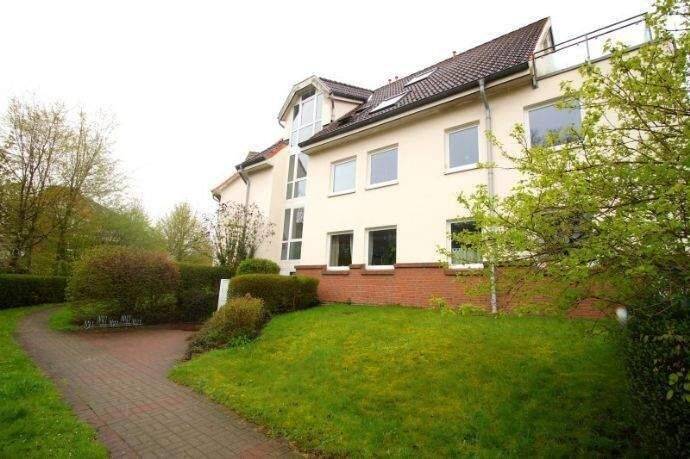 Gemütliche 2 -Zimmerwohnung mit Dachterrasse, Einbauküche und Stellplatz, 22869 Schenefeld