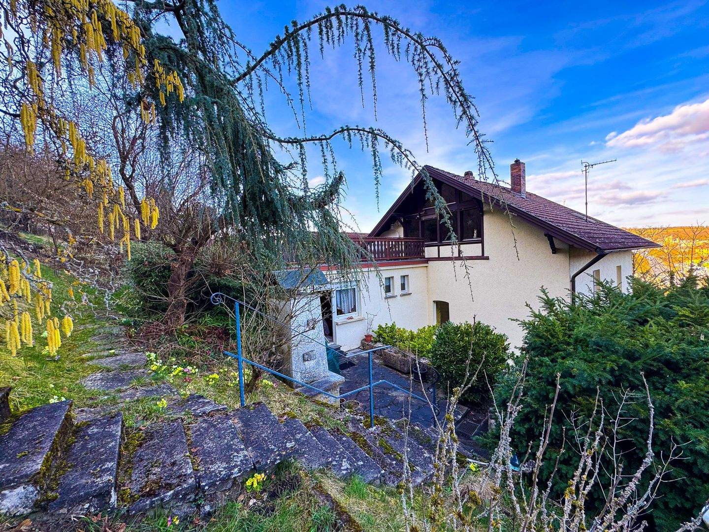 +++ RESERVIERT + Großzügiges Einfamilienhaus in Zell +++, 97299 Zell a. Main