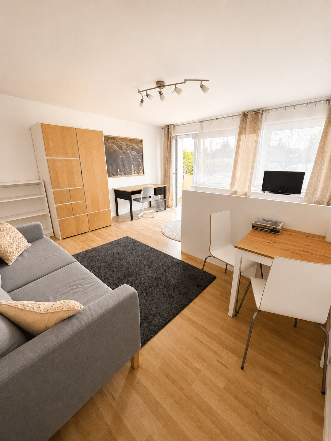 Möblierte 1-Zimmer-Wohnung mit Balkon in Höchberg – sofort bezugsfrei, 97204 Höchberg
