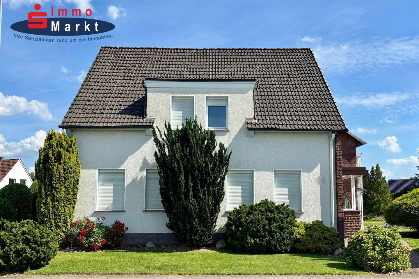 Zwei- bis Dreifamilienhaus – Großzügiger Garten, viel Potenzial, 32425 Minden