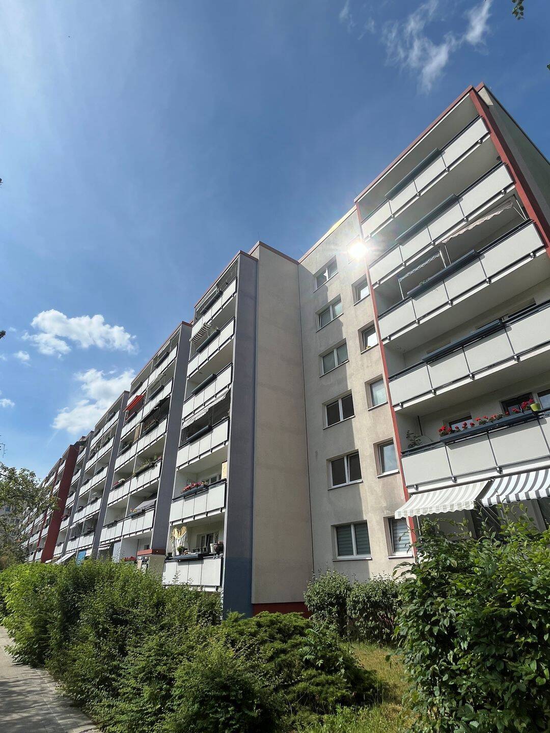 Modernes Wohnen in Berlin-Marzahn: Charmante 1-Zimmer-Wohnung mit Einbauküche!, 12687 Berlin (Marzahn-Hellersdorf Marzahn)