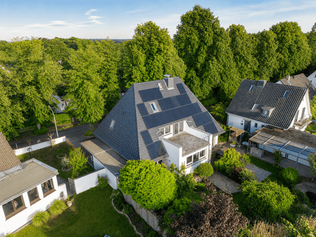 Exkl. EFH in Bestlage von Bad Schwartau – hochwertig saniert | PV-Anlage | Wärmepumpe | Energiekl. A, 23611 Bad Schwartau