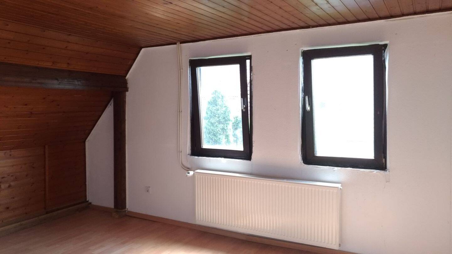 !!!Schotten!Weitsicht!DG!2ZKB,65m²!40m²Hobbyr!1Monate Mietfrei!1PKWS!Garten, 63679 Schotten