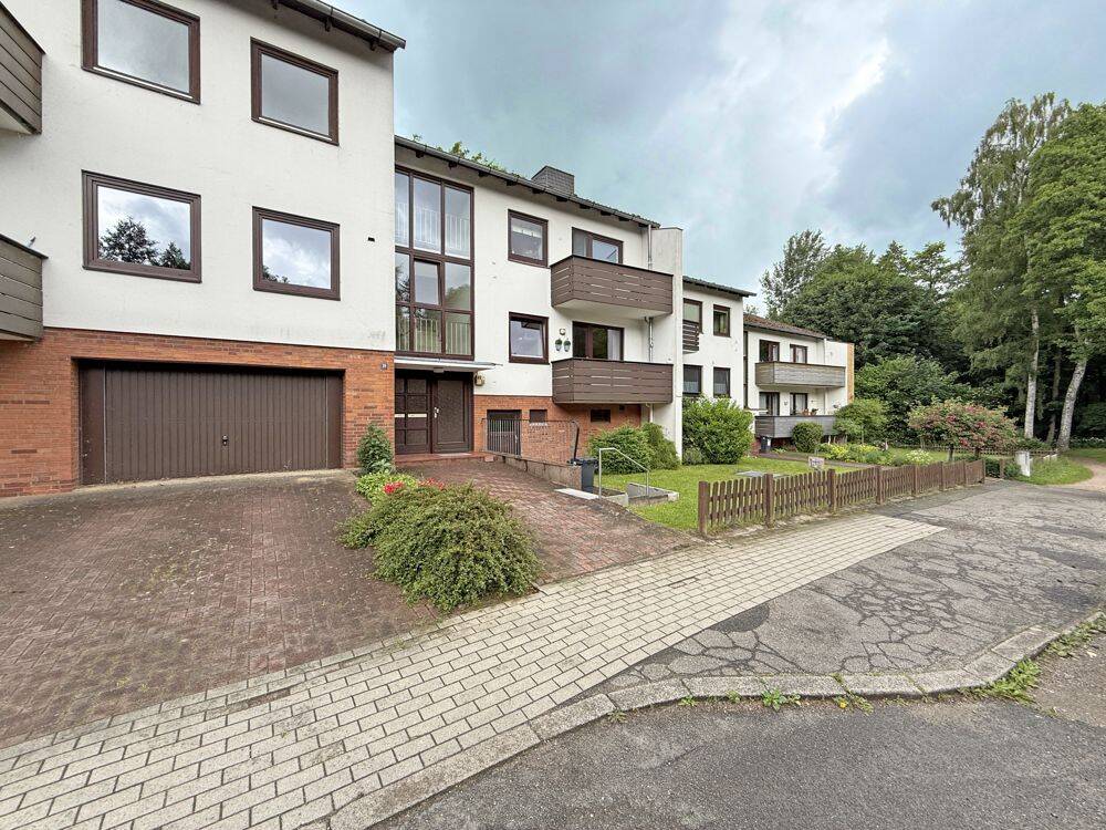 Reinfeld: Einziehen & Wohlfühlen – 3-Zi Wohnung in Idyllischer Lage unweit des Herrenteichs!, 23858 Reinfeld (Holstein)