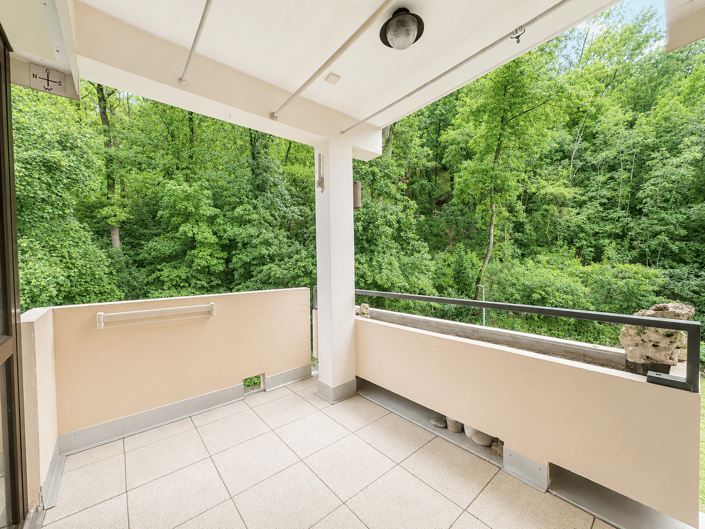 Großzügige 4-Zimmer-Wohnung mit Potenzial und herrlichem Blick ins Grüne// Erbpacht, 71701 Schwieberdingen