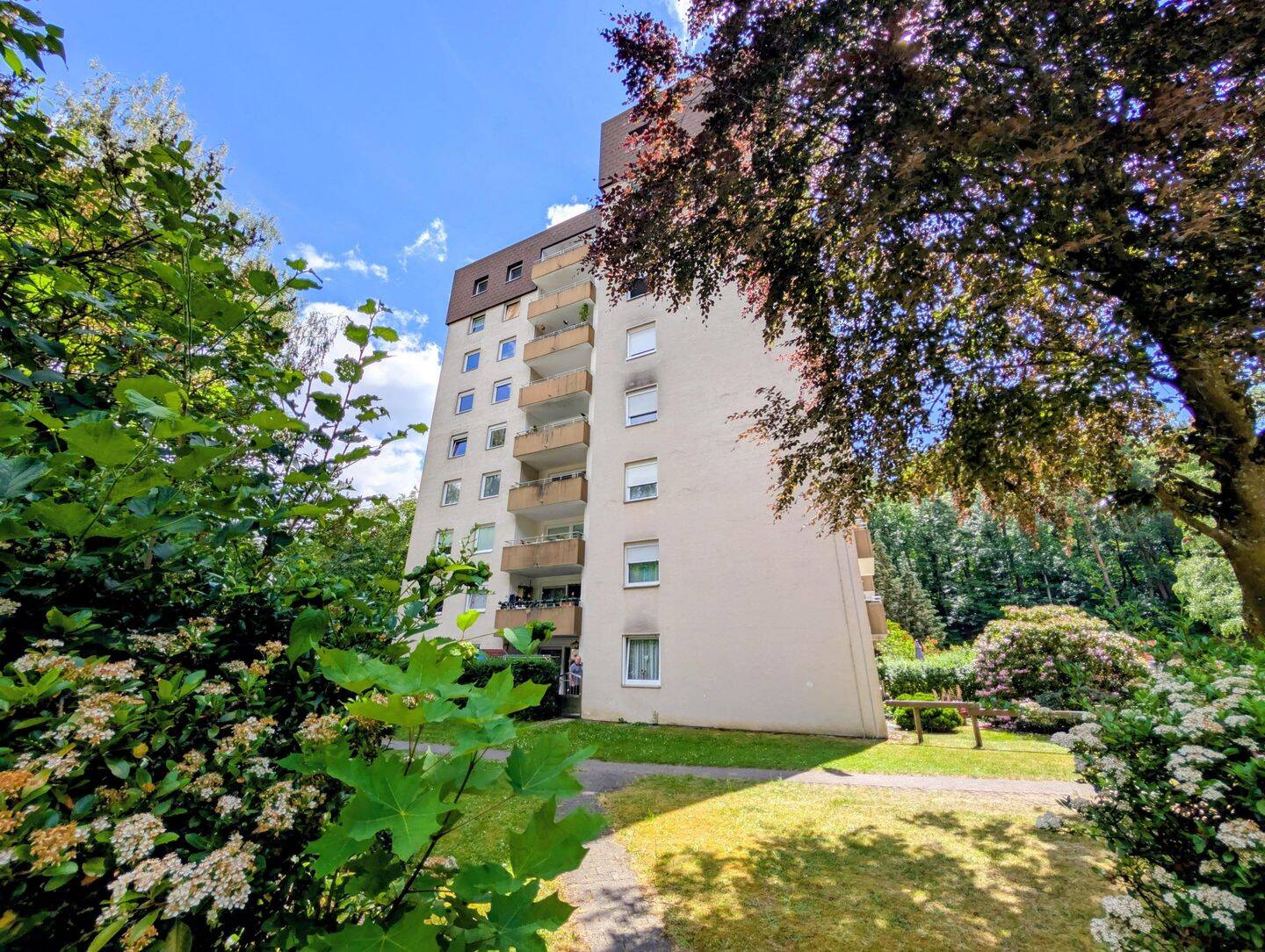 Natur nah, Stadt nah: 4 Zimmer, Südbalkon & eine eigene Garage., 67663 Kaiserslautern (Innenstadt)