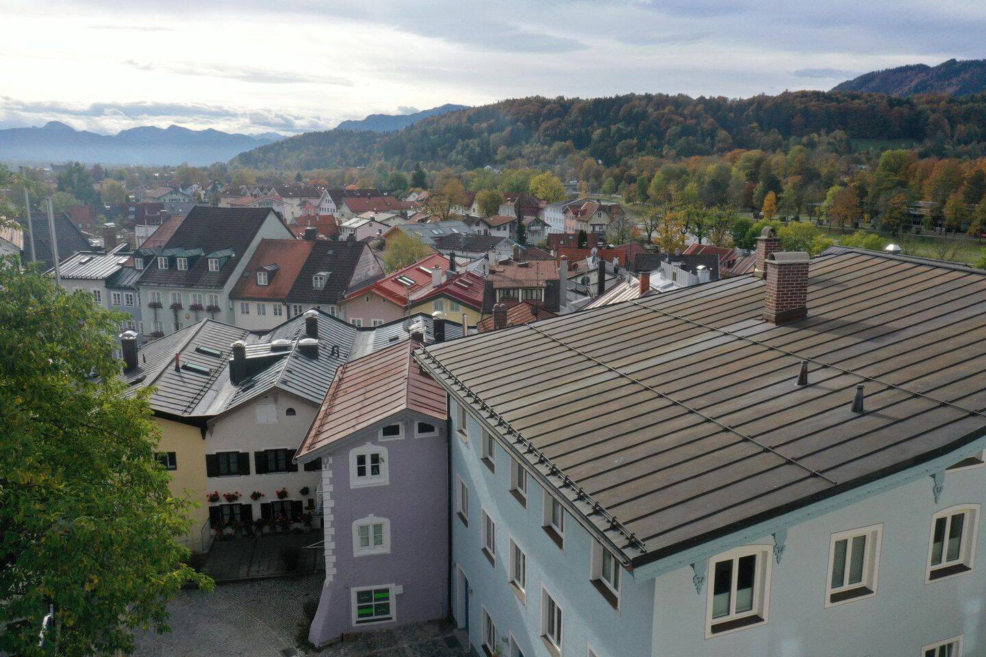 Besondere 5-Zimmer-Penthaus-Wohnung mit Balkon in der Altstadt von Bad Tölz, 83646 Bad Tölz
