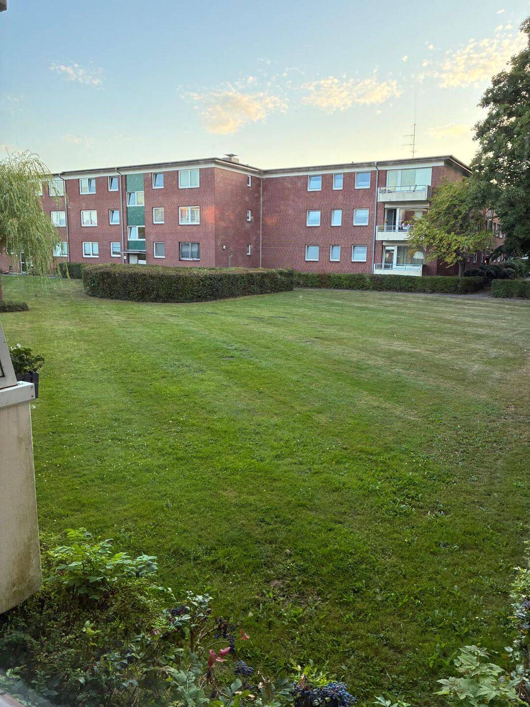 Helle 2,5-Zimmer-Wohnung mit Südbalkon in Hamburg-Schnelsen, 22457 Hamburg (Eimsbüttel Eidelstedt Niendorf Schnelsen)