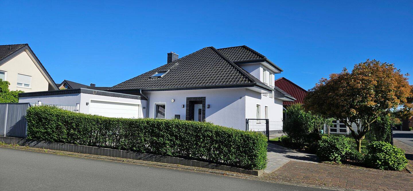 Einfamilienhaus mit PV-Anlage, Sauna und traumhaften Garten, 49186 Bad Iburg