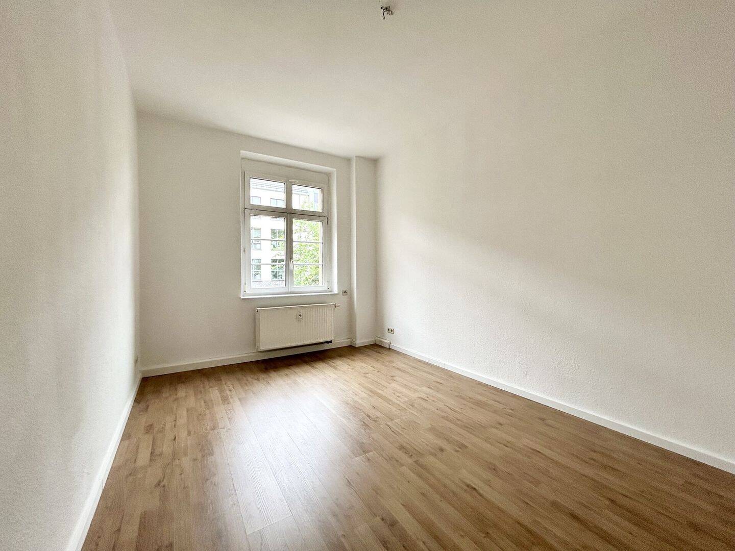 Renovierte 3-Raumwohnung mit Balkon | 2. OG | Abstellraum | zentral gelegen, 1097 Dresden (Innere Neustadt Leipziger Vorstadt Pieschen-Nord/Trachenberge Äußere Neustadt)