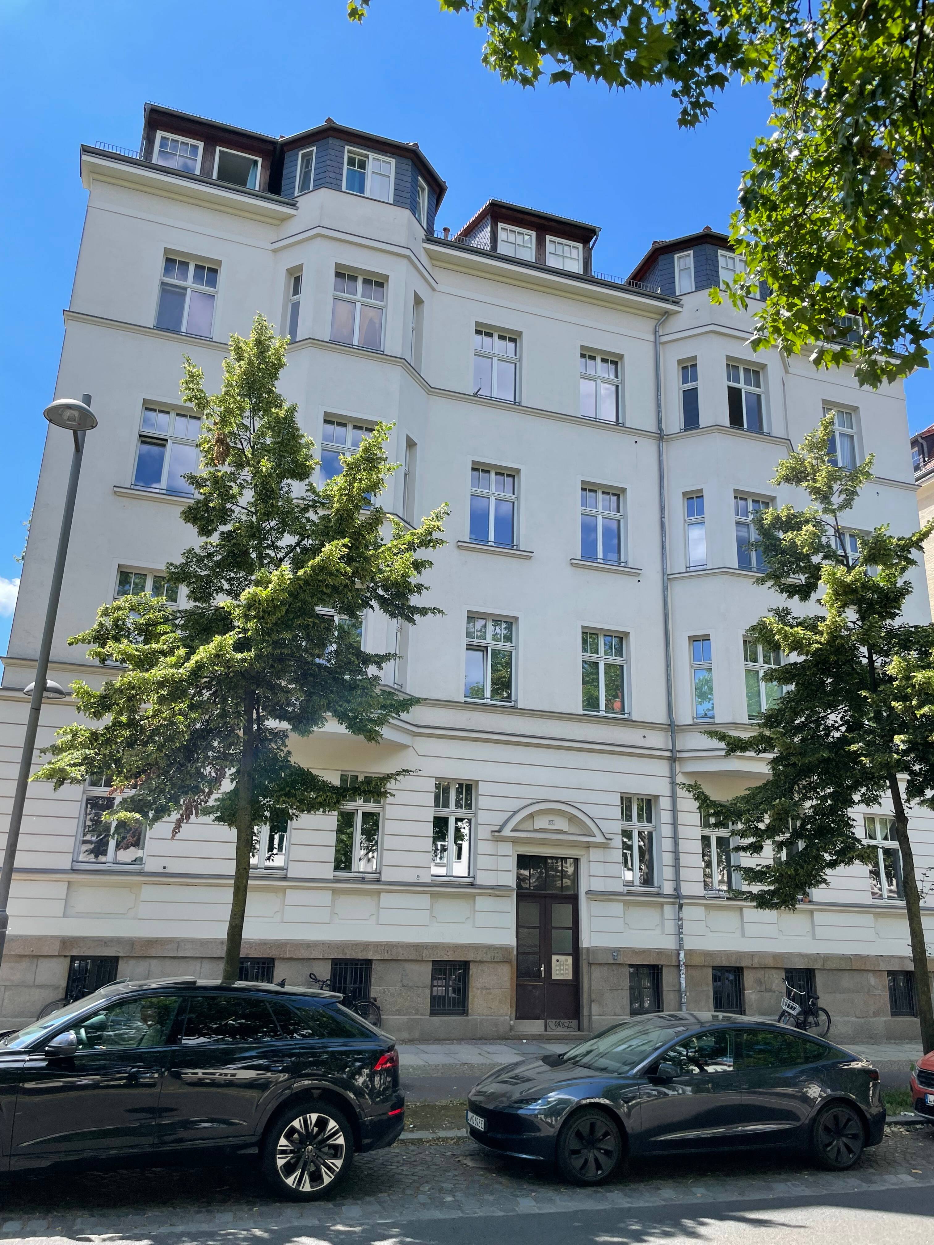 Südvorstadt +++ Helles Apartment im 1. OG inkl. EBK, Abstellraum sowie Badezimmer mit Dusche und WC, 4275 Leipzig (Marienbrunn Südvorstadt)