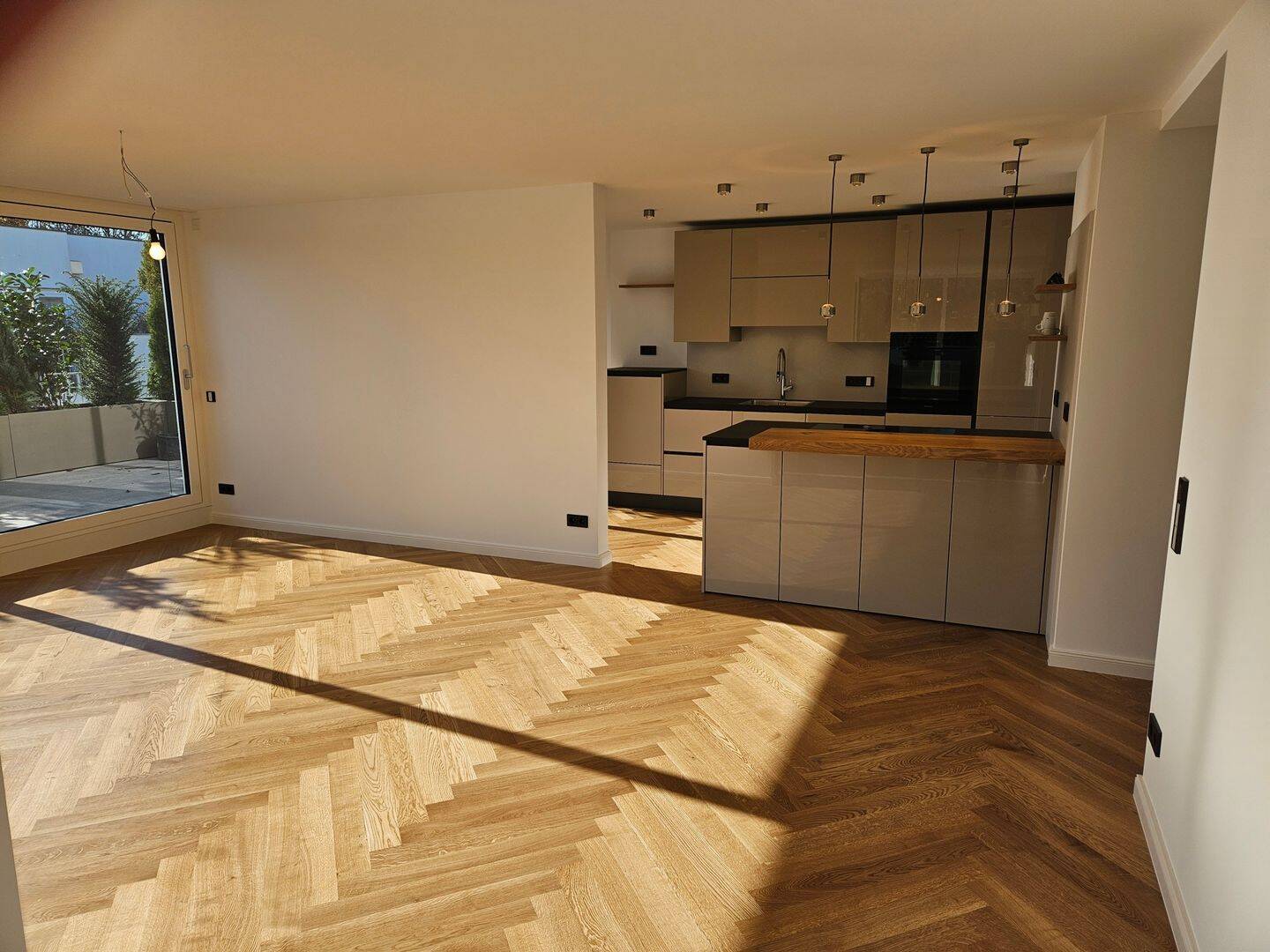 Luxuriöse 2,5-Zimmer Penthouse Wohnung mit Dachterrasse, 81927 München (Bogenhausen)