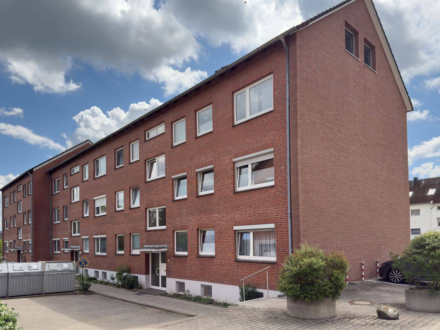 Zentral gelegen und sofort bezugsbereit: Gepflegte 2-Zimmer-Wohnung in Bad Schwartau, 23611 Bad Schwartau