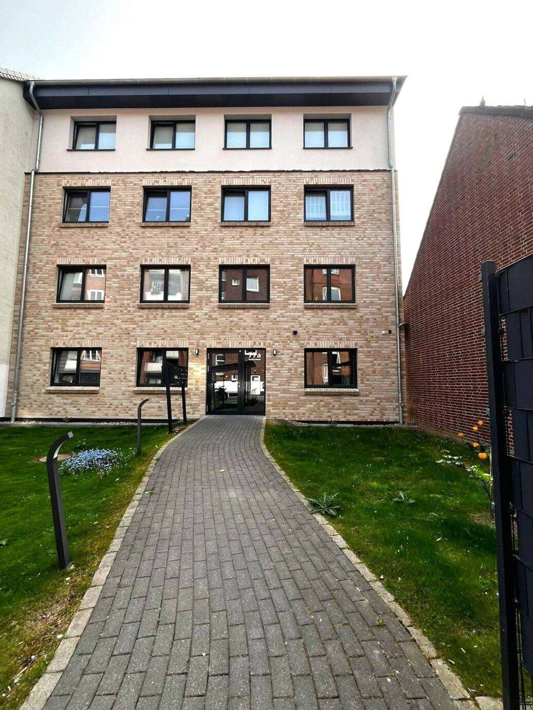 Schöne 2-Zimmer Wohnung in bester Innenstadtlage!, 24114 Kiel (Südfriedhof)