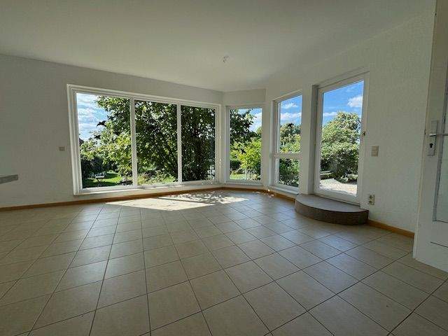 Großzügige Erdgeschoss-Wohnung mit Wintergarten in Schneverdingen, 29640 Schneverdingen