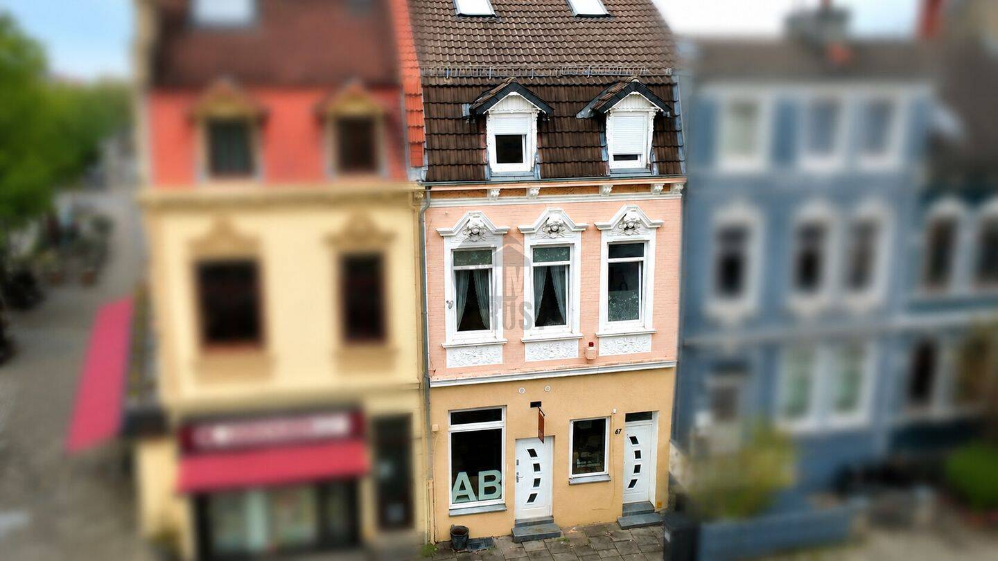 Attraktives Mehrfamilienhaus in Bremen – 4 Einheiten, Gewerbe & Entwicklungspotenzial, 28217 Bremen (Handelshäfen Steffensweg Utbremen Westend)