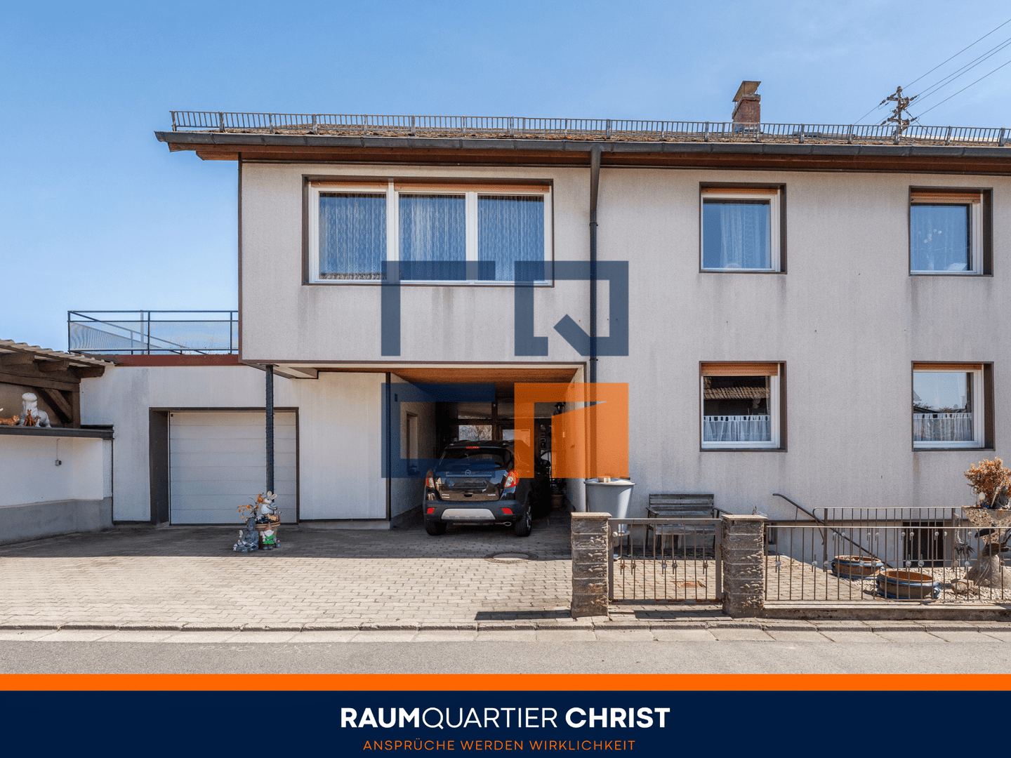 Mehrfamilienhaus mit 3 Wohneinheiten, Ausbaureserve und Entwicklungspotenzial in Wiesau, 95676 Wiesau