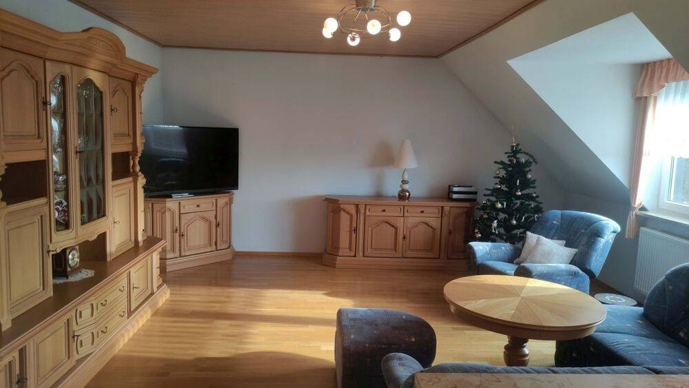 ***3,5 ZIMMER MAISONETTE WOHNUNG,STELLPLATZ***, 91595 Burgoberbach