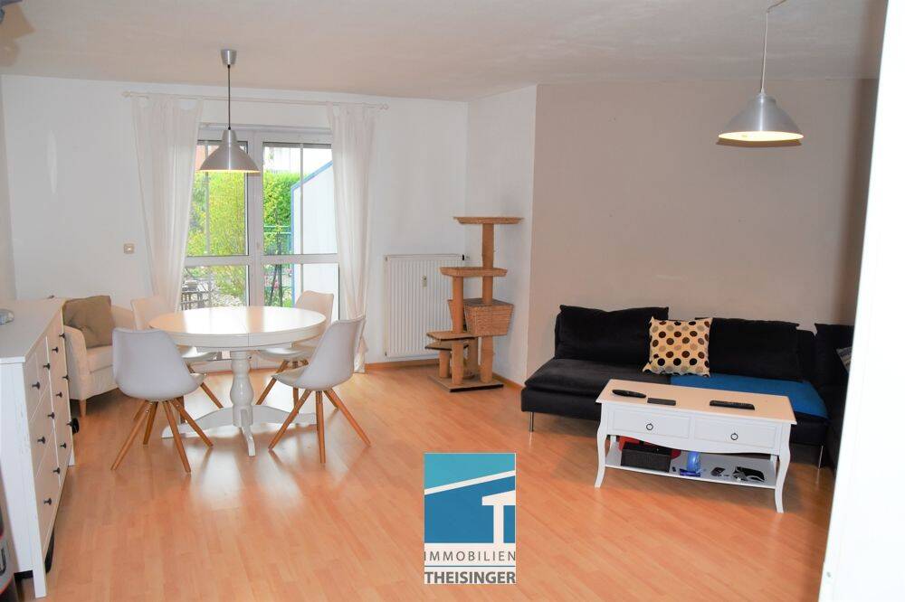 Schöne 2 Zimmer-Erdgeschosswohnung mit Terrasse und kleinem Garten im Zentrum von Kösching, 85092 Kösching