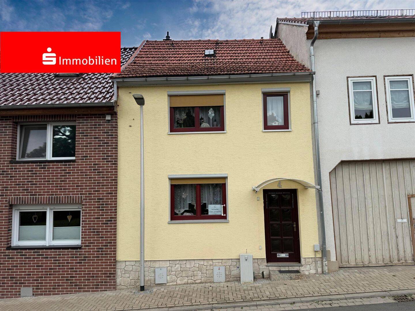 Gemütliches Reihenmittelhaus mit Dachterrasse und überdachtem Innenhof, 99991 Unstrut-Hainich (Großengottern)