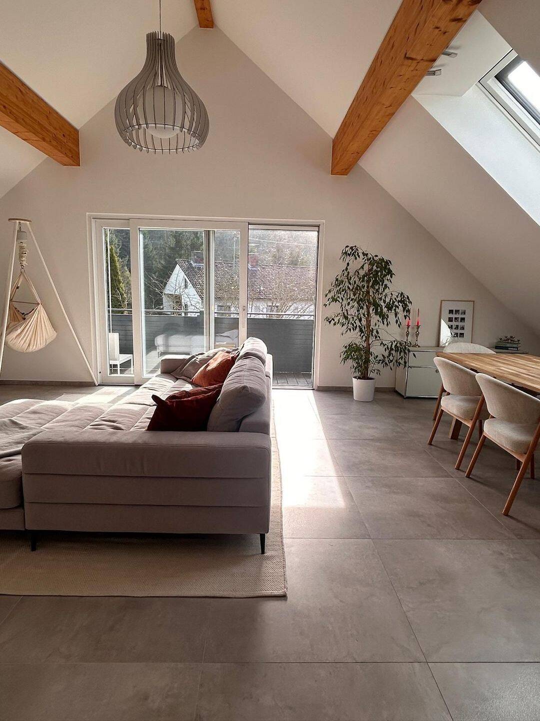Helle moderne 4-Zimmer Wohnung nahe Weltwald, 85402 Kranzberg