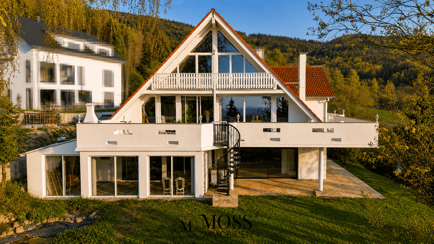 Mehrgenerationenhaus mit Fernblick & Terrassen in ruhiger Lage von Badenweiler-Sehringen, 79410 Badenweiler