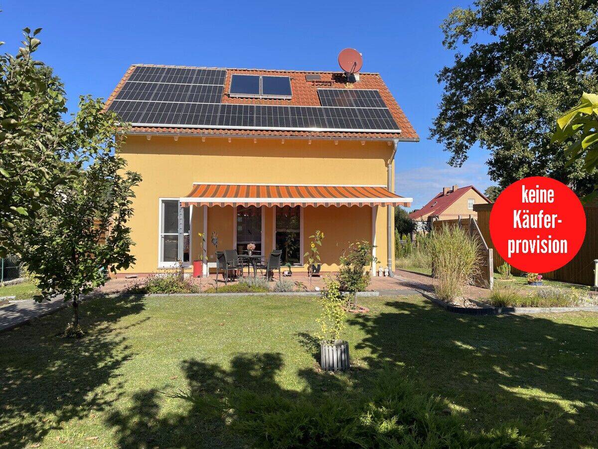 HORN IMMOBILIEN ++ modernes Einfamilienhaus mit Photovoltaikanlage, Garage und Terrasse in Torgelow, 17358 Torgelow