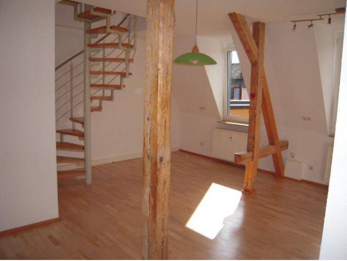 N-Süd, toller Blick über Nürnbergs Dächer! Freie 3-Zimmer-Maisonette-Wohnung mit Dachloggia, 90402 Nürnberg (Gleißbühl Lorenz Tafelhof Tullnau Wöhrd)