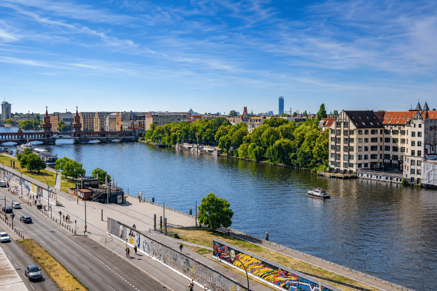 Über 400 m² über der Spree. Ein Penthouse mit außergewöhnlichem Gestaltungsspielraum., 10178 Berlin (Mitte)