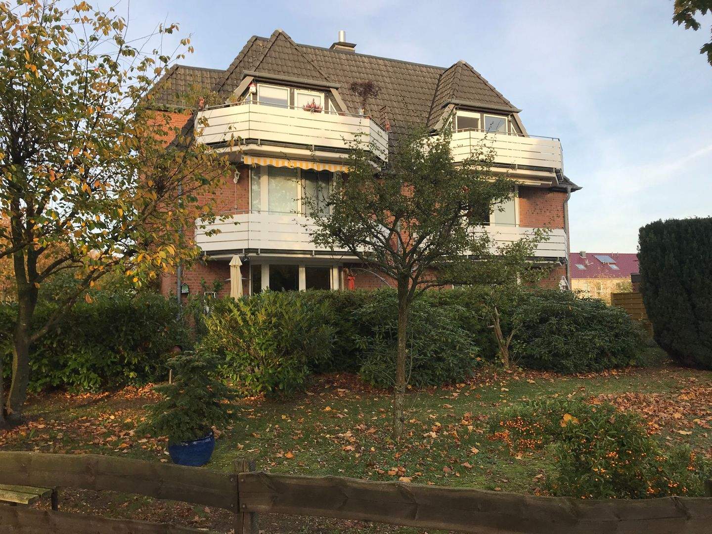 2 Zimmer Dachgeschosswohnung mit EBK in Kirchweyhe, 28844 Weyhe