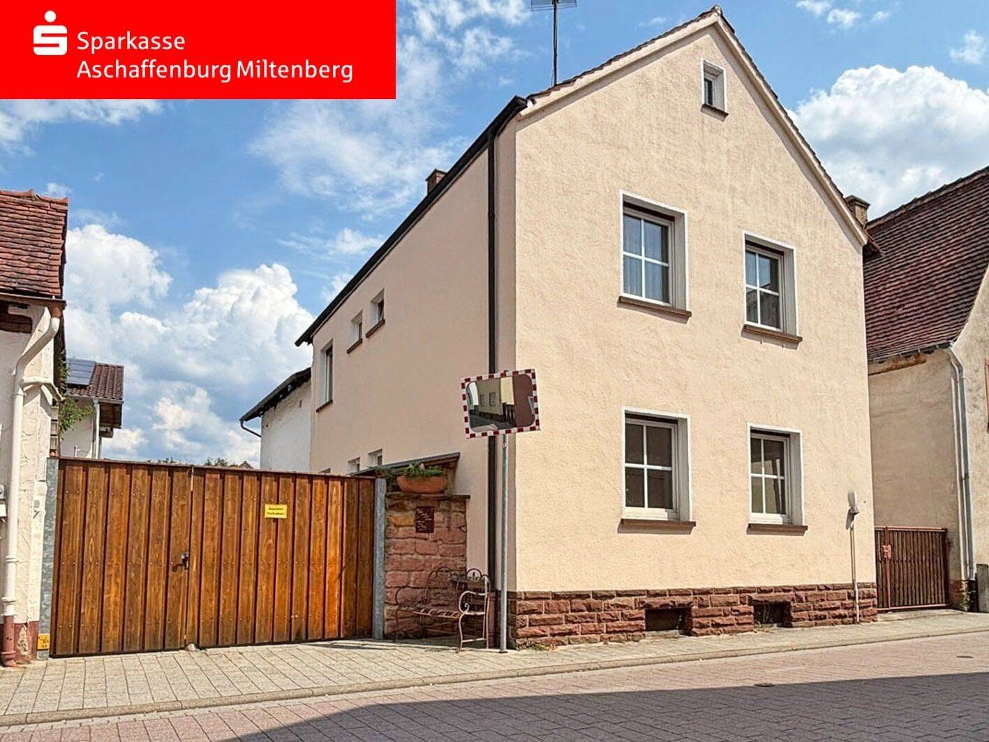 Ein-/Zweifamilienhaus in Großwallstadt, 63868 Großwallstadt