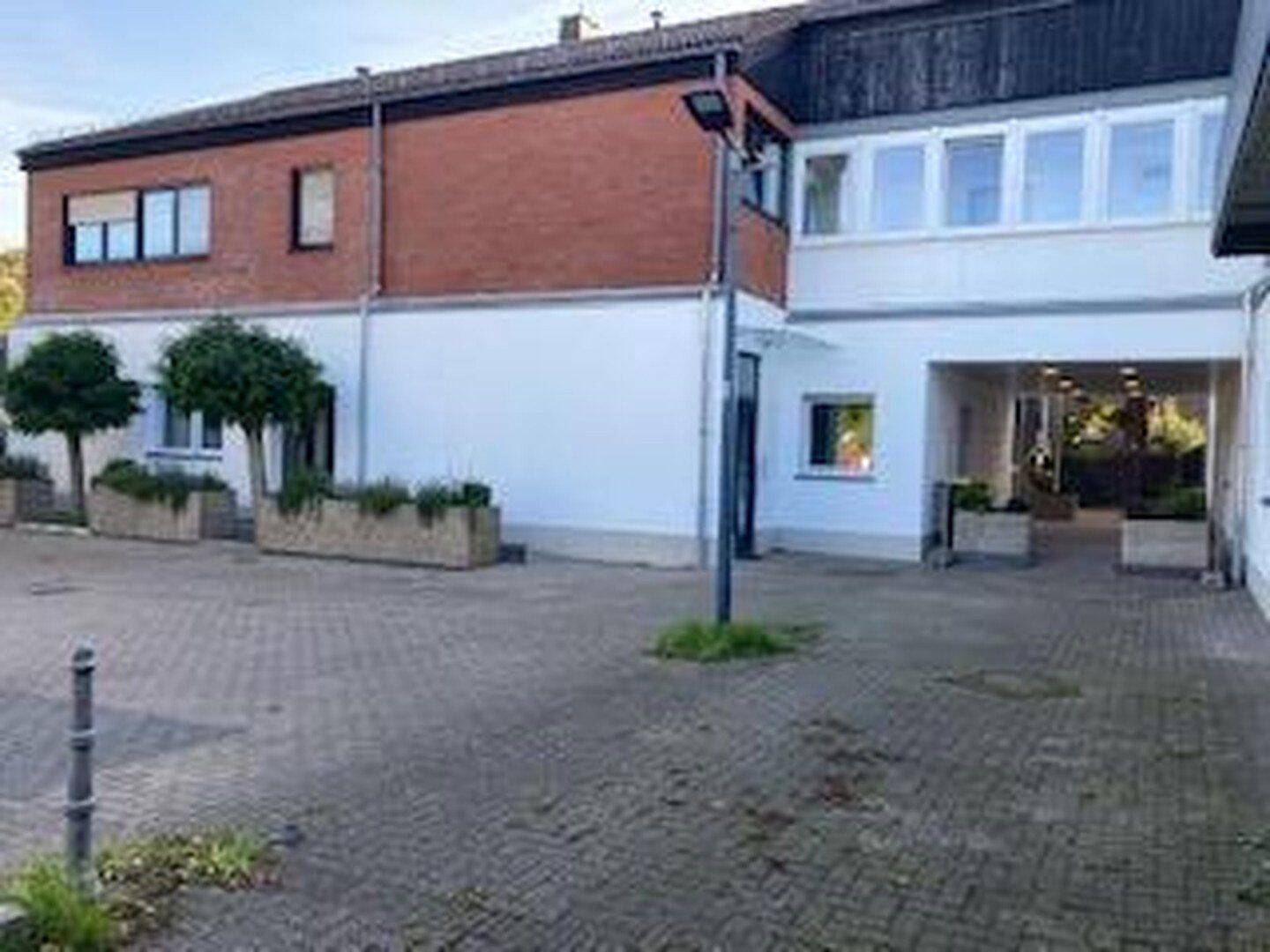 Schicke neuwertige Wohnung 89m² 1 OG, 52388 Nörvenich