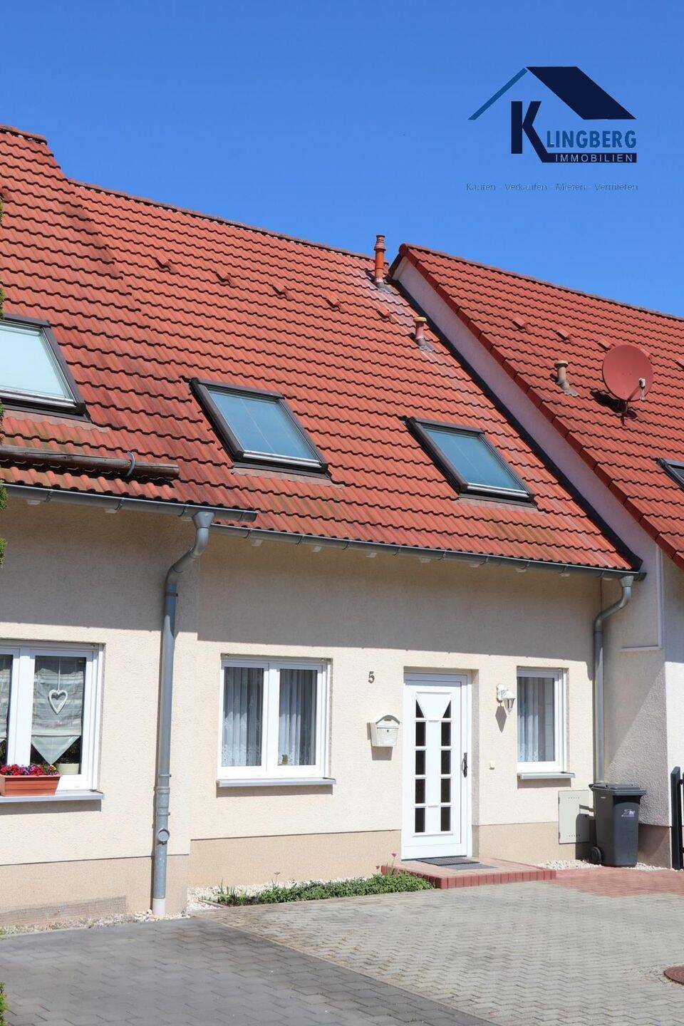 Gelegenheit – RMH in traumhafter Lage von Tröglitz mit vielen Extras und Einbauküche zu vermieten!, 6729 Elsteraue