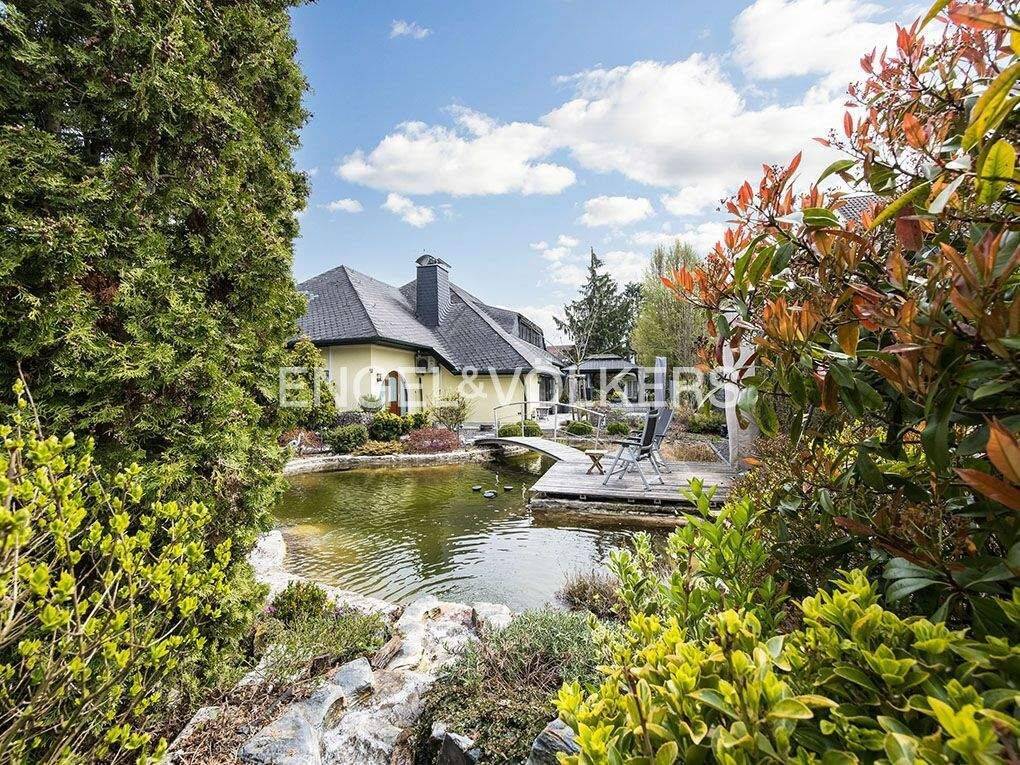 Natur trifft Luxus – Villa mit außergewöhnlicher Außenanlage, 90768 Fürth