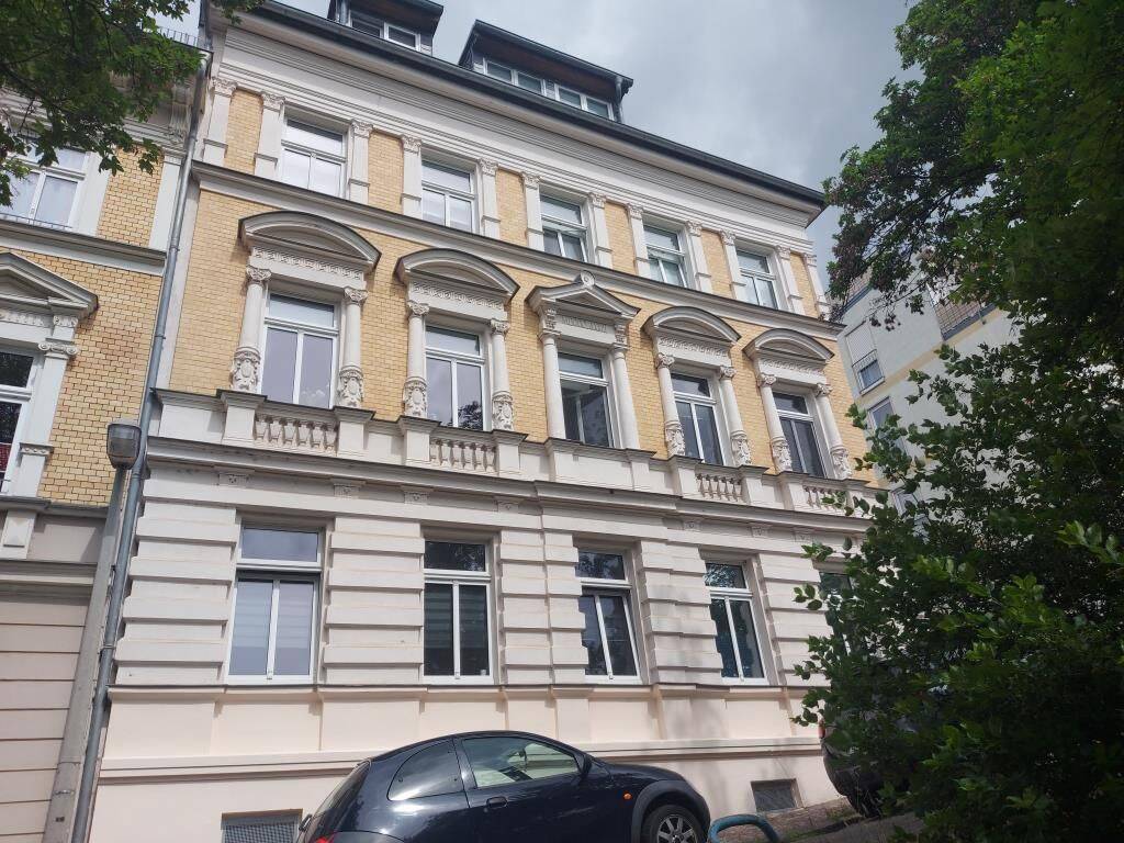 Kleine 2 Zi-Whg im Hochparterre in ruhiger Lage, 7546 Gera