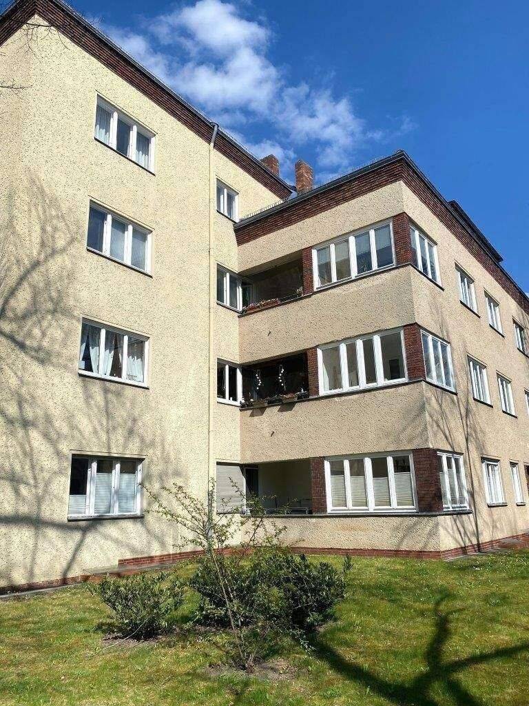 Großzügige Altbauwohnung mit EBK, Wannenbad u.Balkon, 14193 Berlin (Steglitz-Zehlendorf Dahlem Grunewald Nikolassee Schmargendorf)