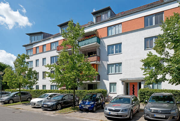 3 Zimmer in Berlin Karow mit Balkon und Wannenbad ab sofort!, 13125 Berlin (Pankow Buch Französisch Buchholz Karow)