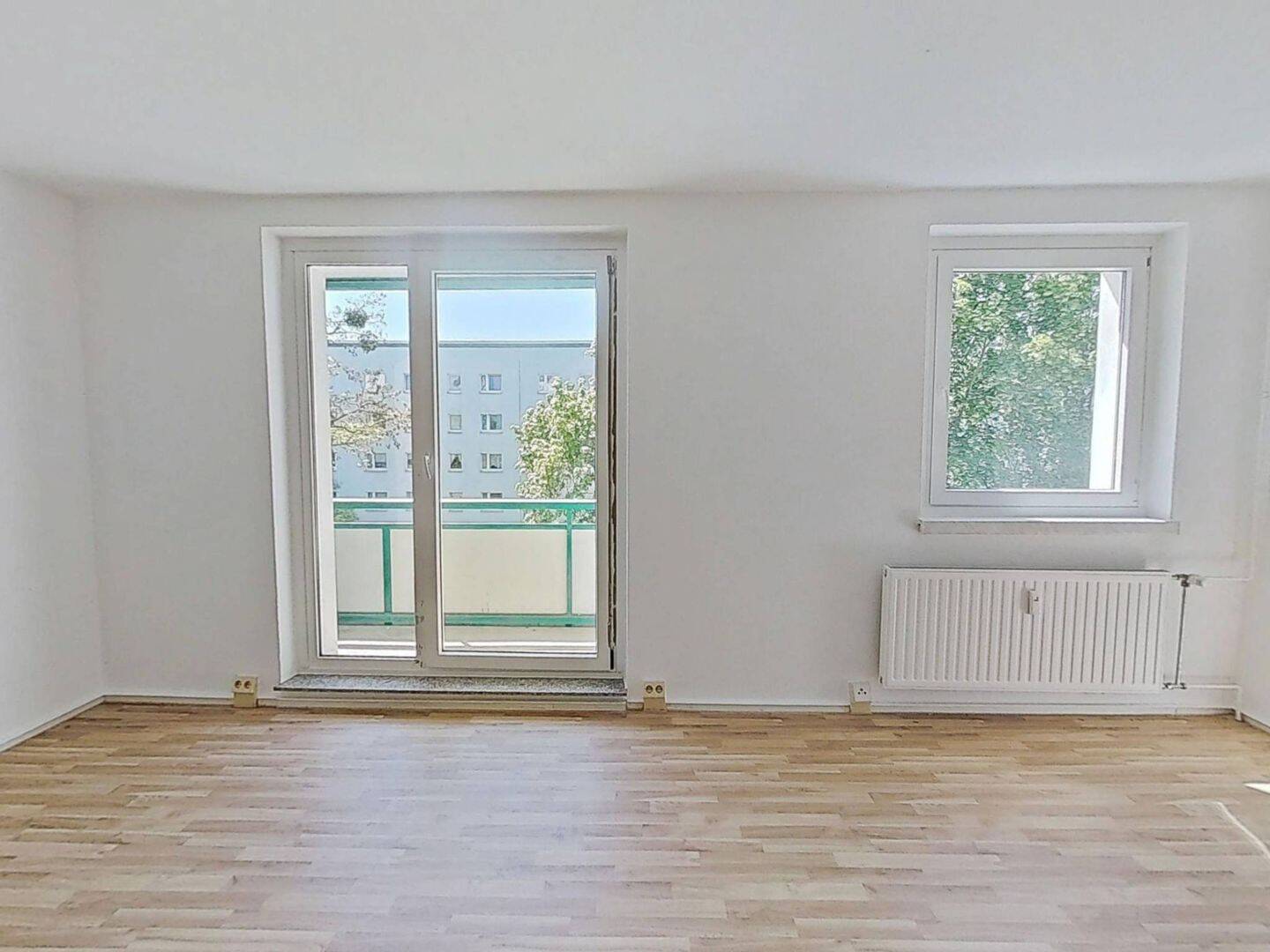Zentral gelegene 3-Zimmer-Wohnung mit BALKON, 39120 Magdeburg (Beyendorf-Sohlen Beyendorfer Grund Hopfengarten Leipziger Str.)