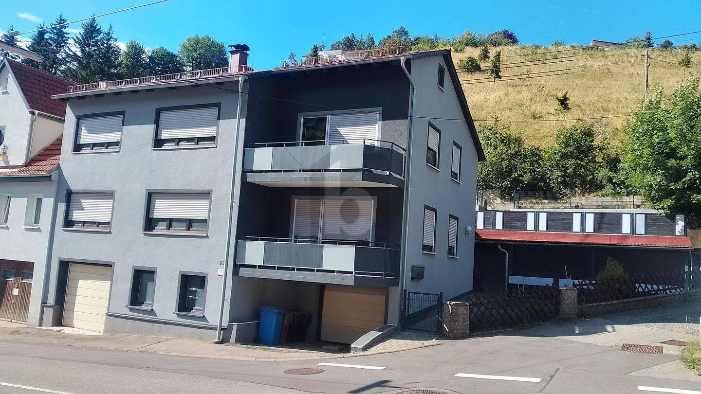 WIE NEU: GROßZÜGIGES WOHNEN FÜR 2 FAMILIEN, 72461 Albstadt