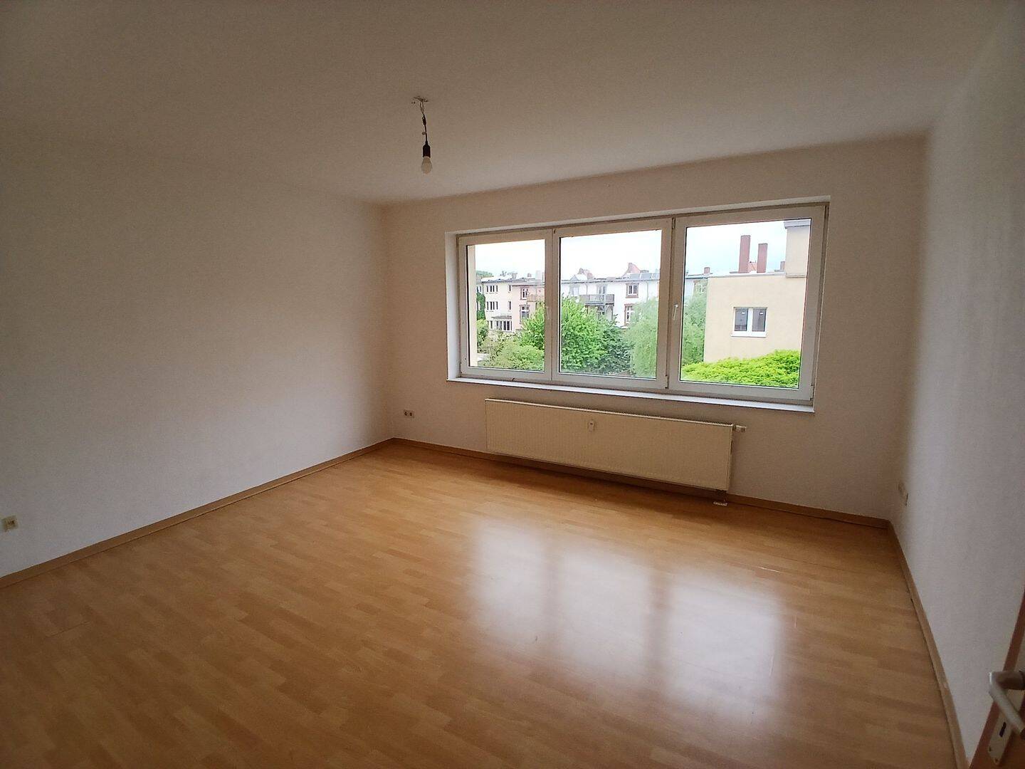 Freundliche und helle Wohnung zu vermieten! +zentrale Lage+, 18273 Güstrow