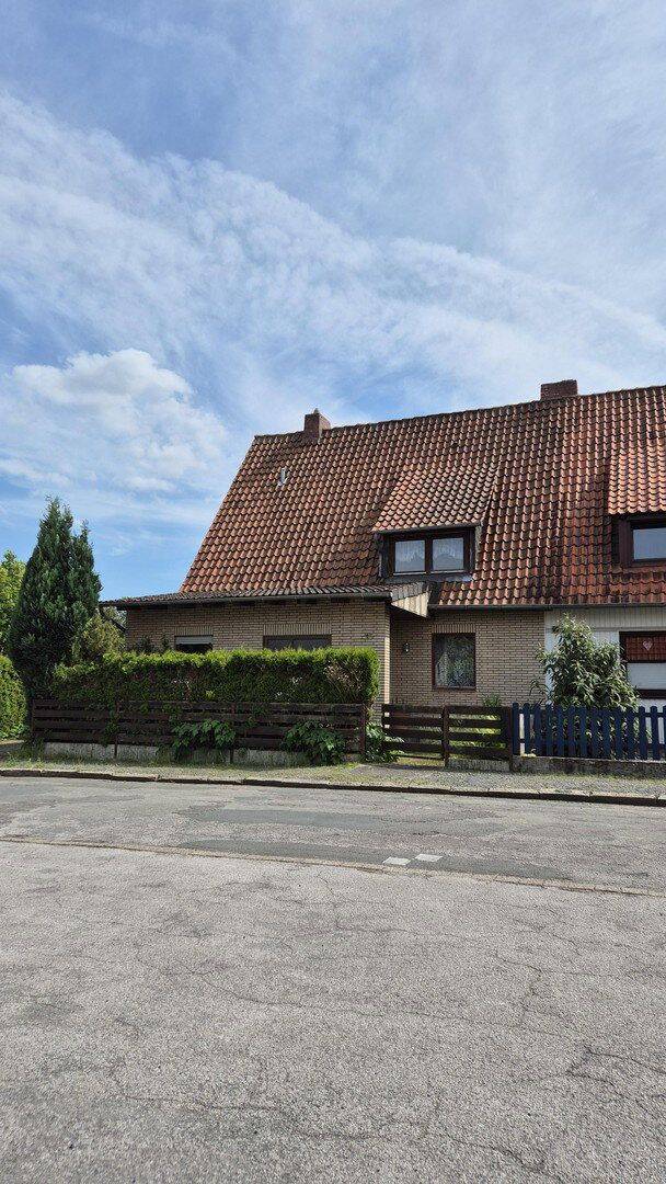 Geräumiges Einfamilienhaus mit 6,5 Zimmern in Salzgitter-Thiede, 38239 Salzgitter