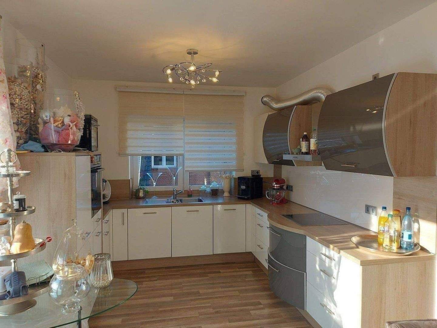 Schöne, große 4 Zimmerwohnung im 1 OG mit Kamin in Paderborn- Schloß Neuhaus, Baujahr 2015, 33104 Paderborn