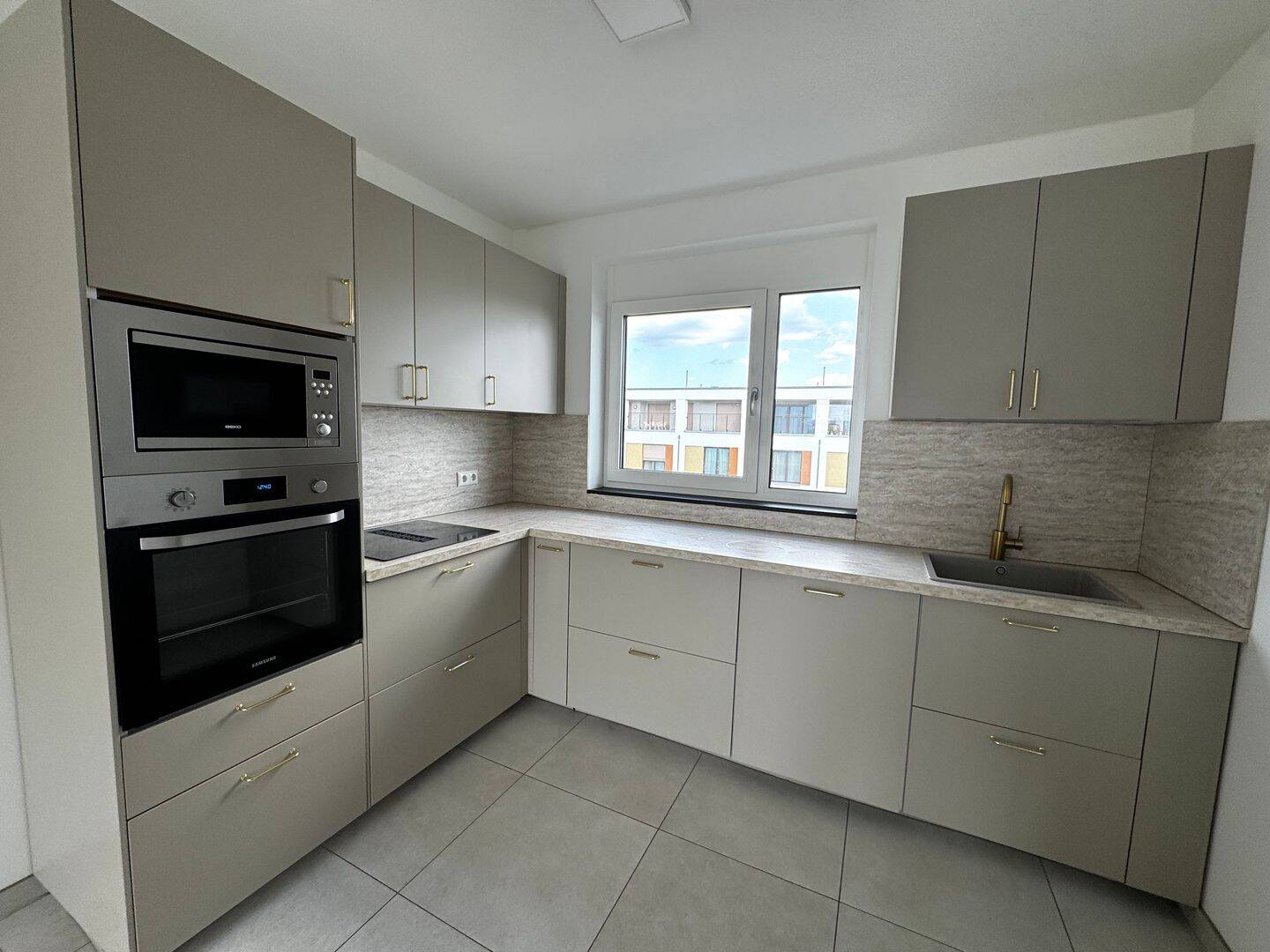 Moderne – 3 Zimmerwohnung im Herzen von Nürnberg, 90429 Nürnberg